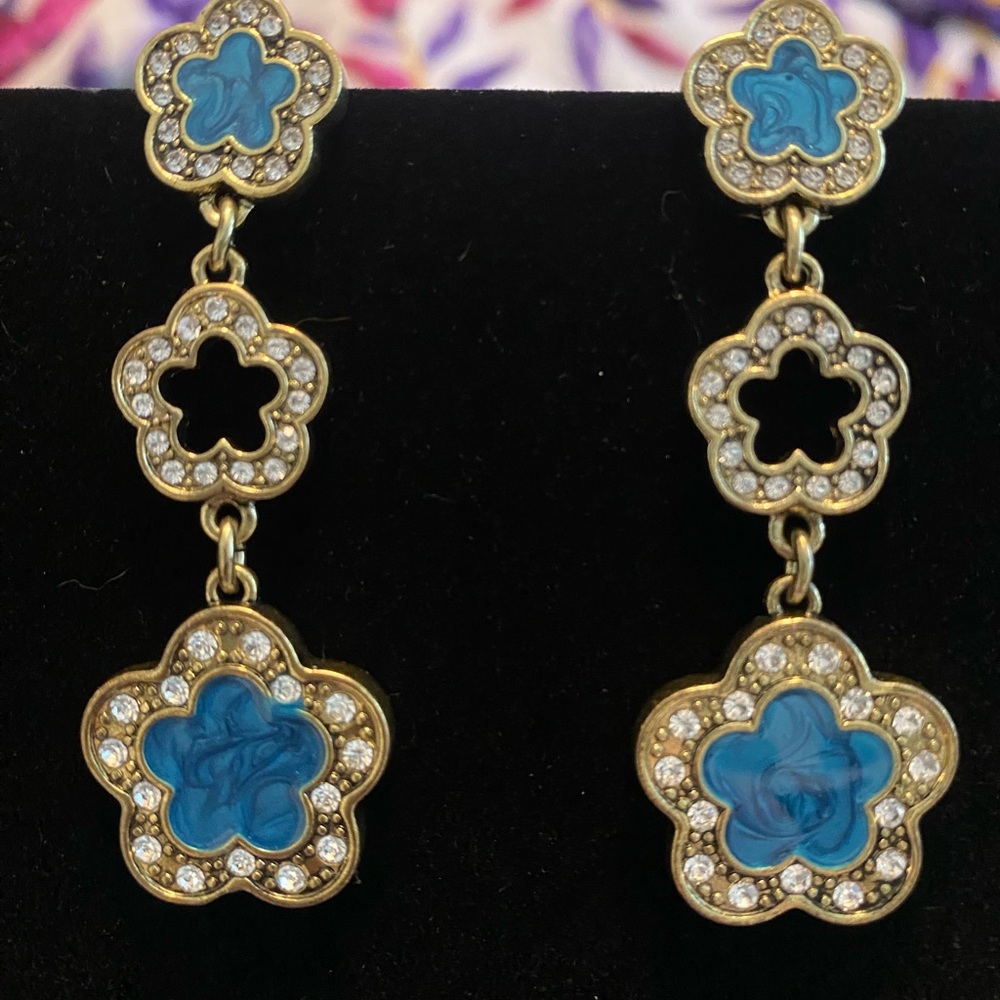 Heidi Daus “Easy Does It” Dangle Earrings